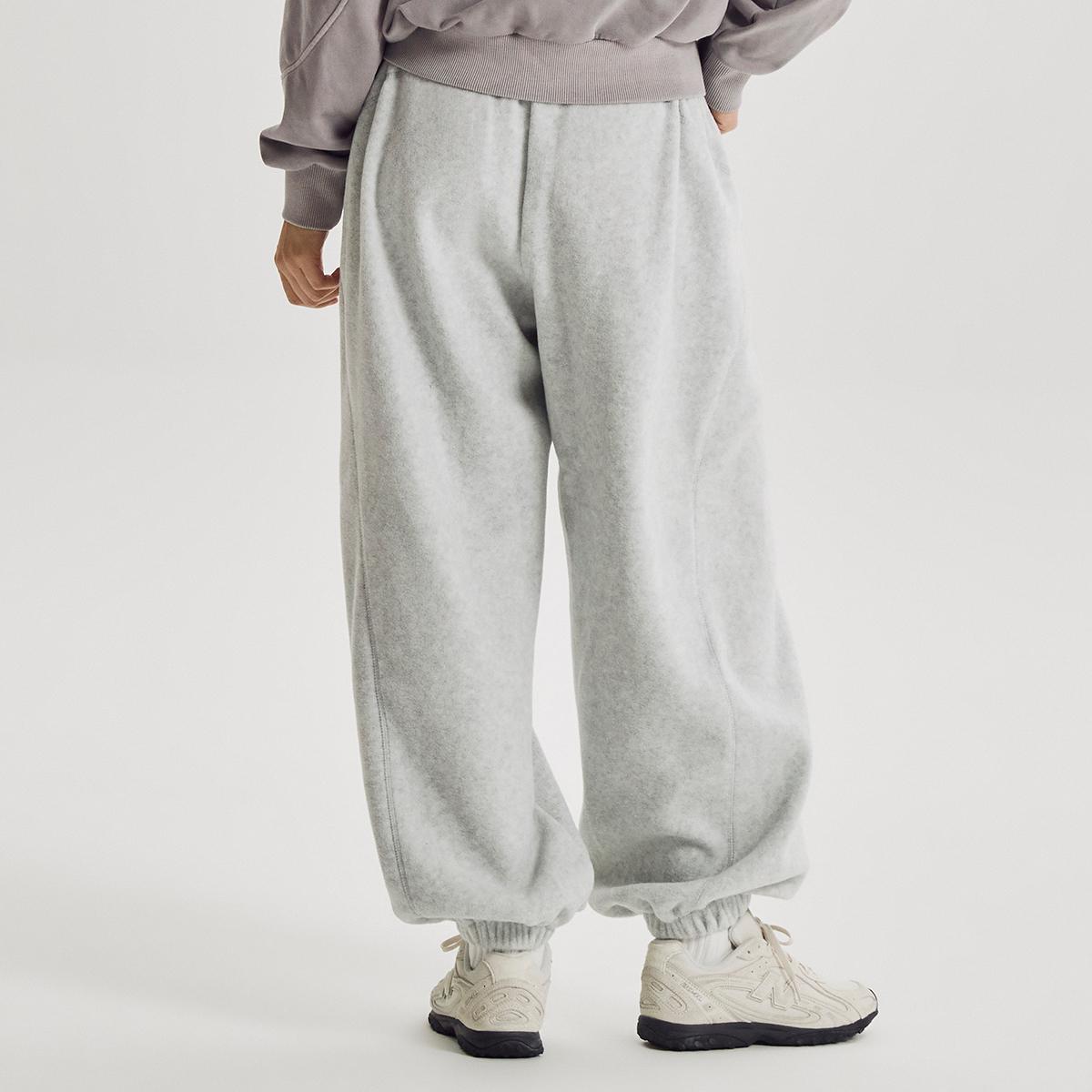 (16)Light Gray