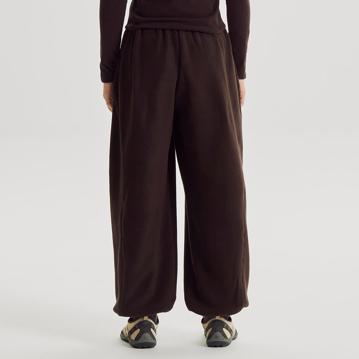 (85)Brown