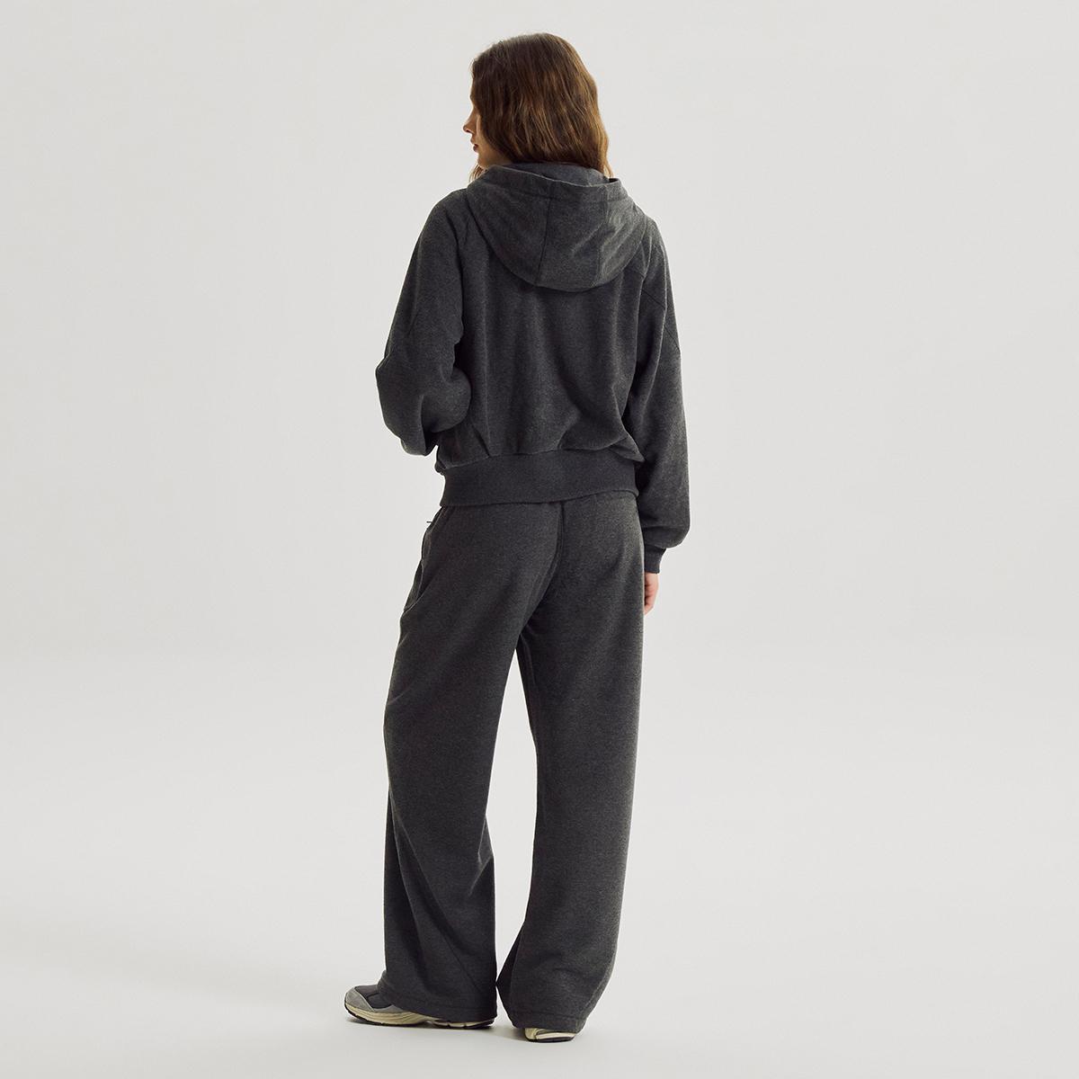 (60)Charcoal