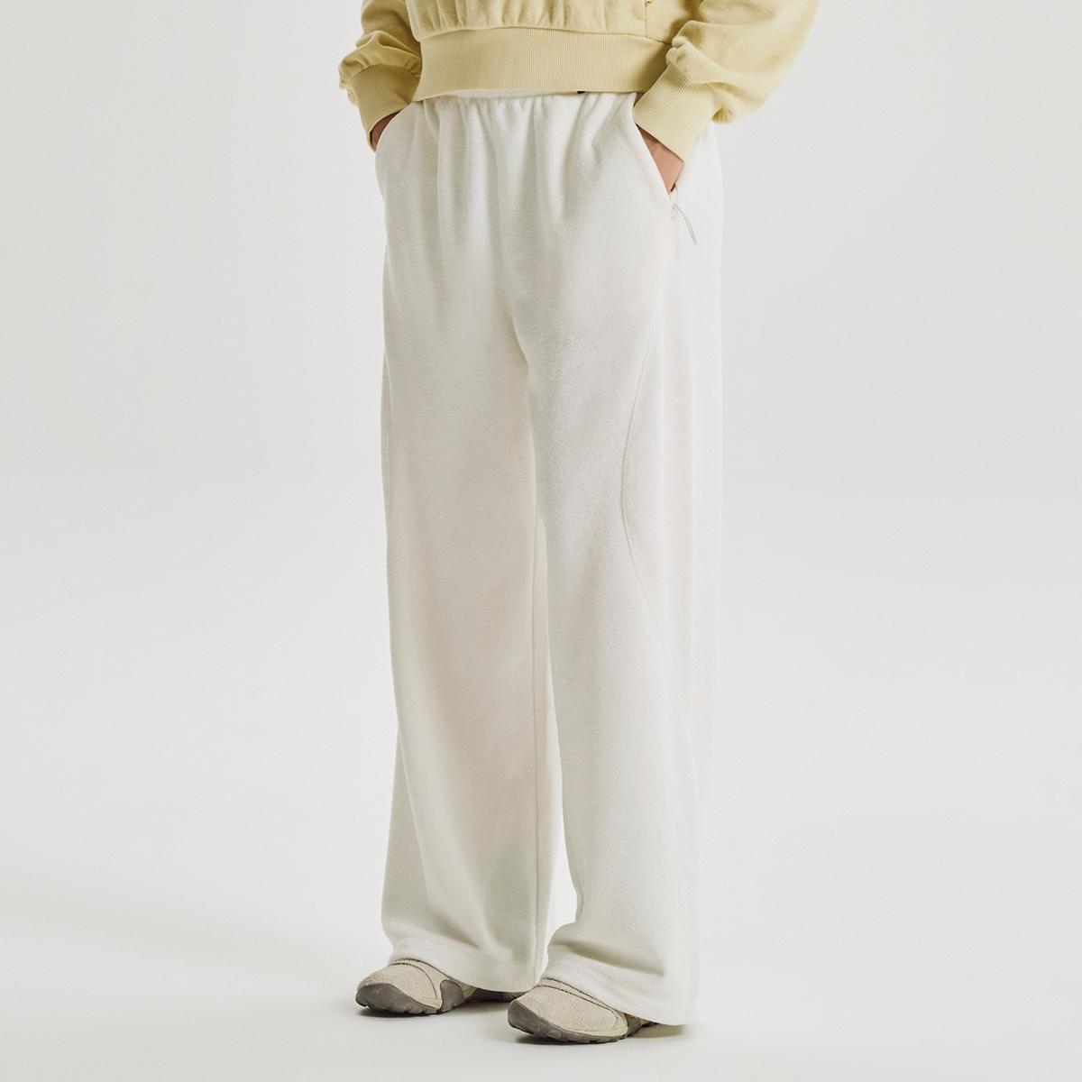 (64)Cream