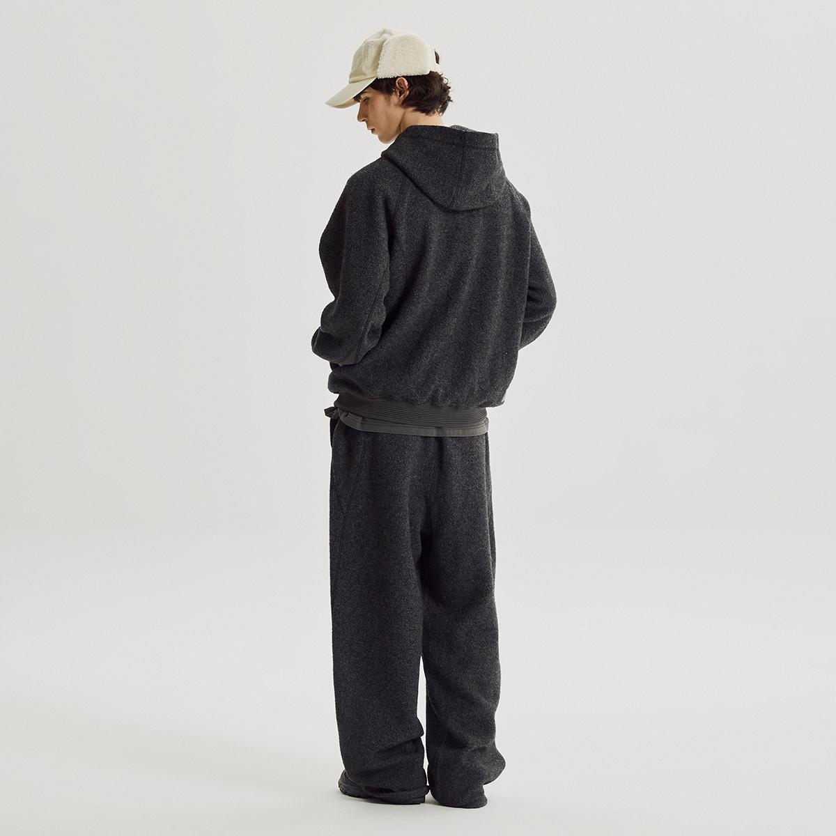 (60)Charcoal