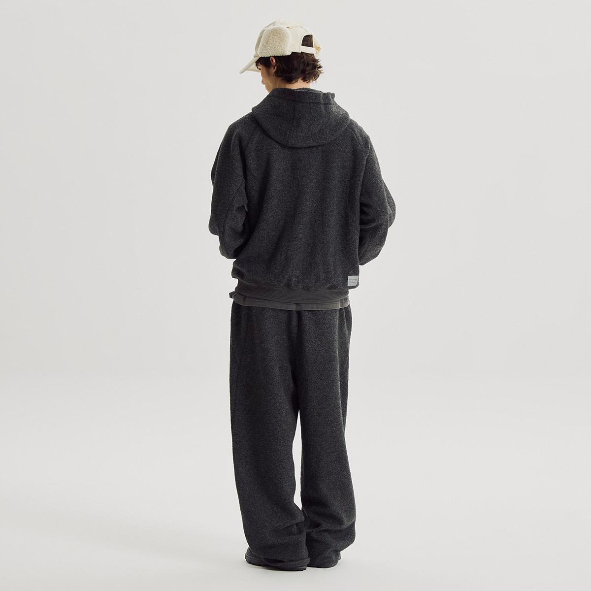(60)Charcoal