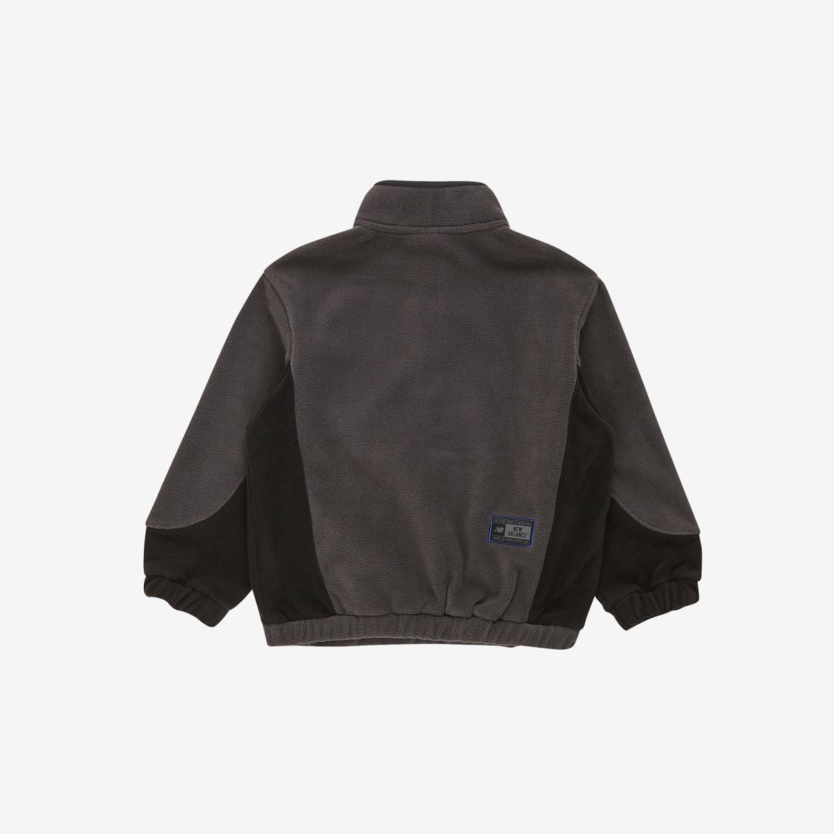 (19)Black