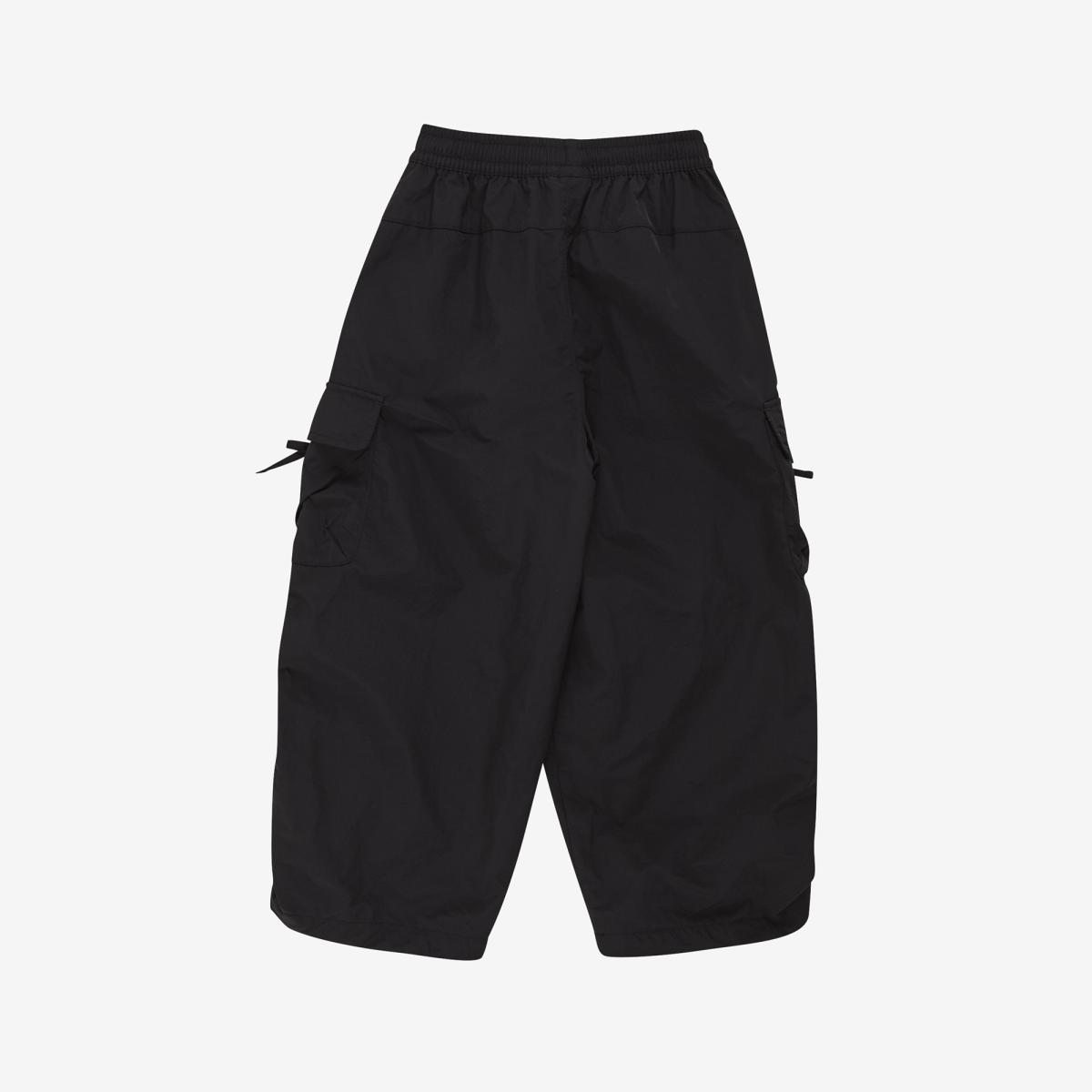(19)Black