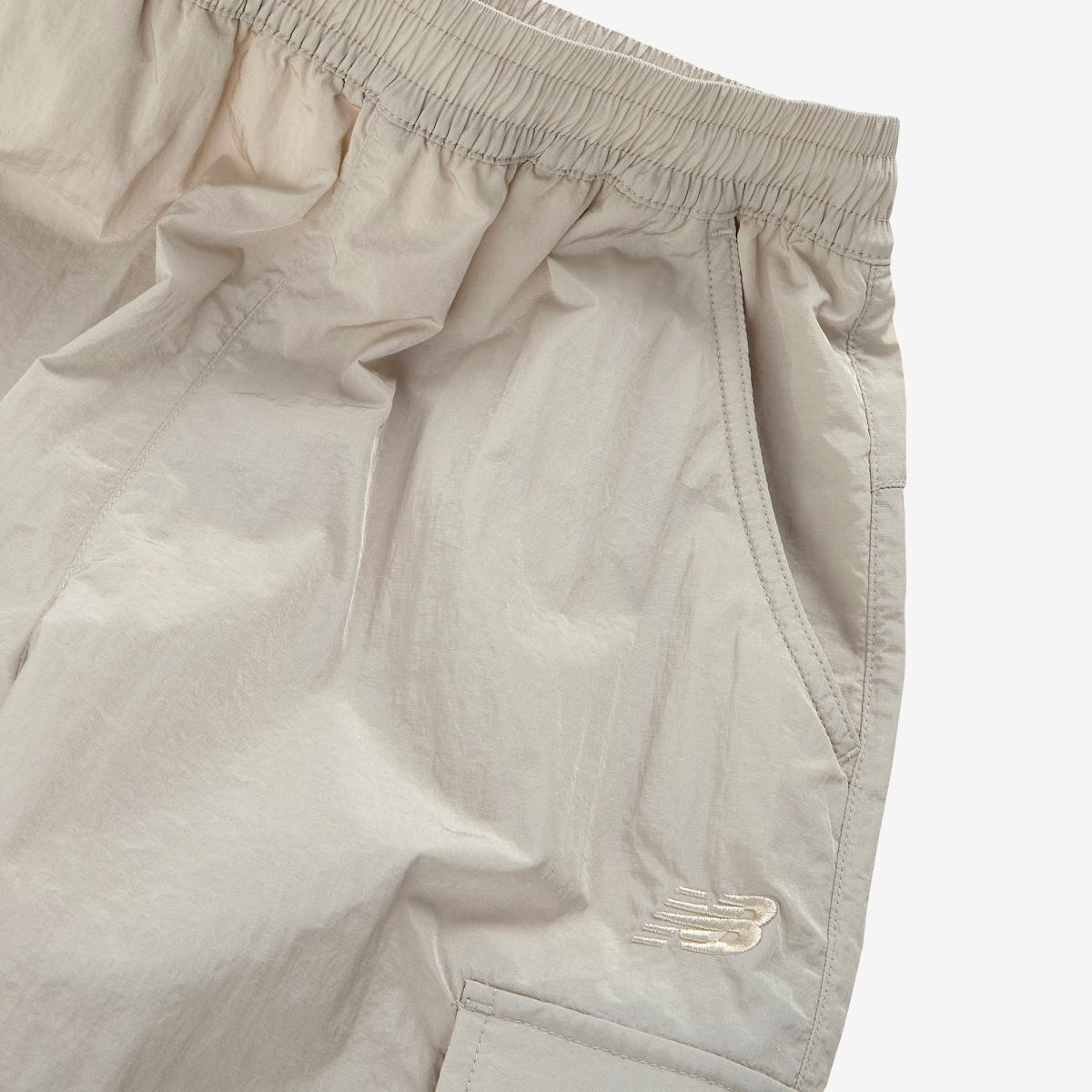 (36)Light Beige