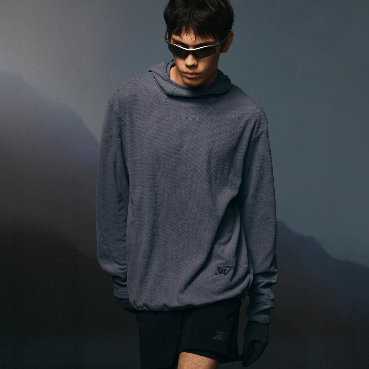 (83)Greyish Blue